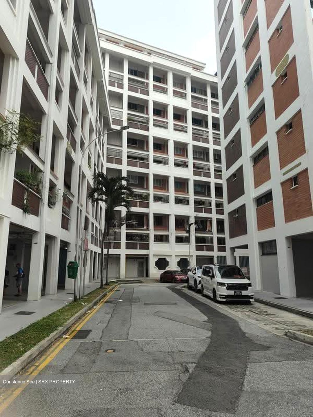 Blk 833 Hougang Central (Hougang), HDB Executive #615972621
